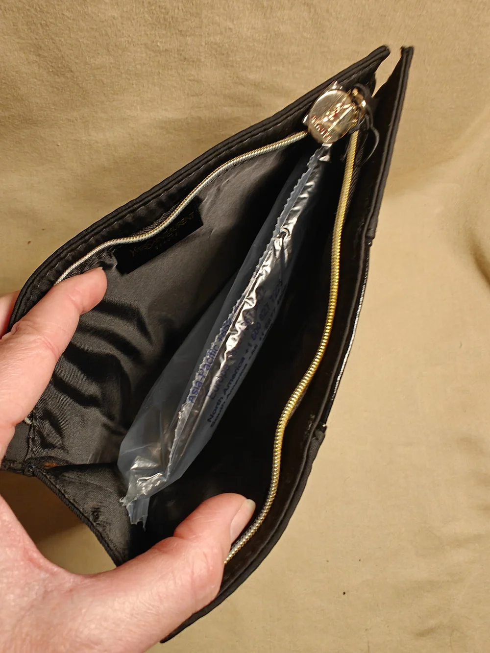 YSL Beaute Black Patent Clutch - Picture 4 of 6